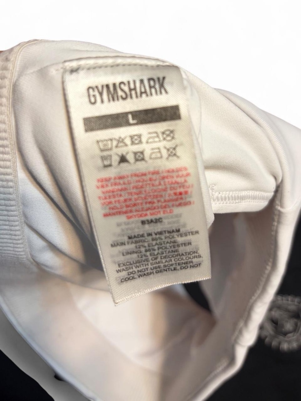 Gymshark Women’s white Racerback Sports Bra & Black Shorts Set - Picture 3 of 4